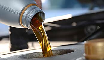 When Can You Tell Your Car Needs An Oil Replacement?