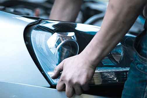 how to remove bulb from headlight